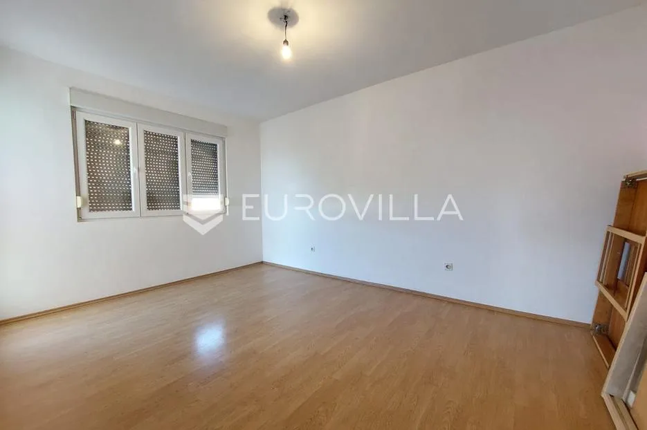 istra, pula, prostran stan na vidikovcu, 141,38 m², parkirno mjesto - slika 17