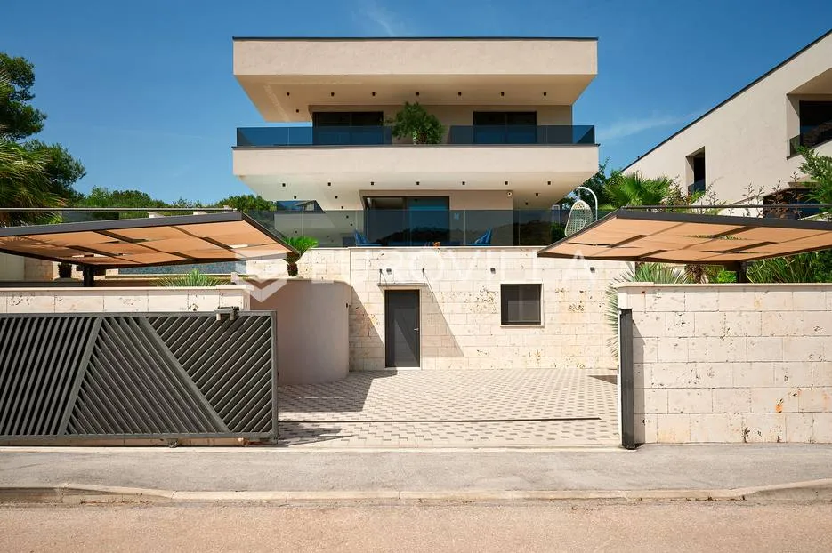 trogir - marina, luksuzna vila s bazenom i wellnessom - slika 11