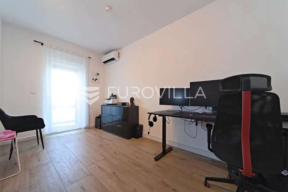 osijek, gornji grad/centar, moderan peterosoban stan 150 m² u novogradnji - slika 15