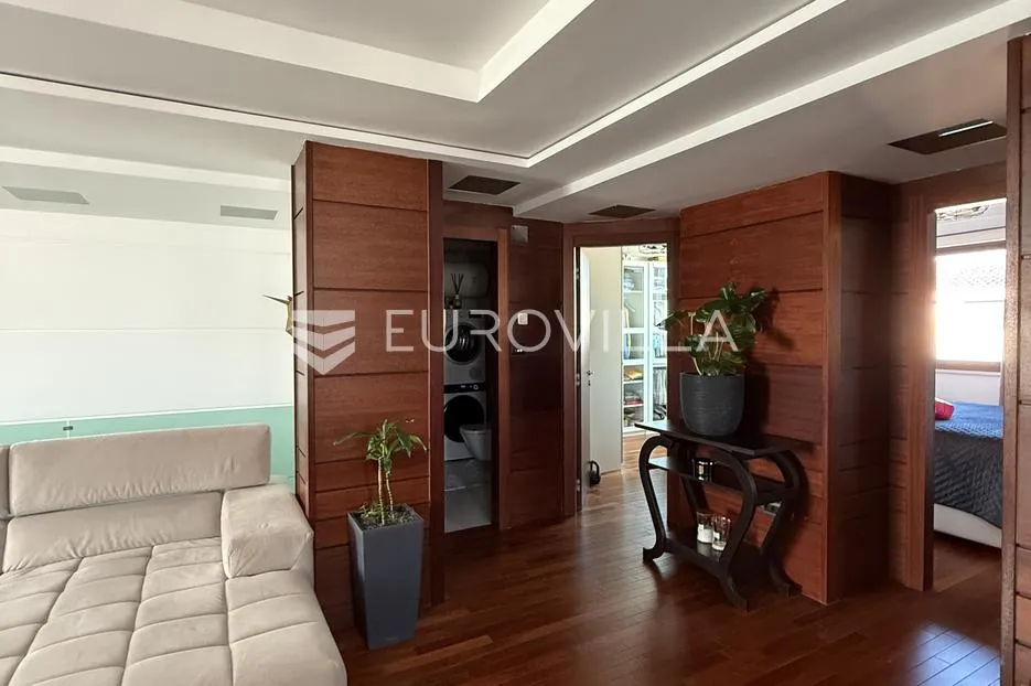 zadar, borik dizajnerski moderno uređen trosoban stan na prvom katu 96 m² - slika 17