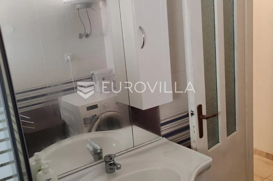 istra, tinjan, samostojeća kuća s bazenom i okućnicom 350m2 - slika 30