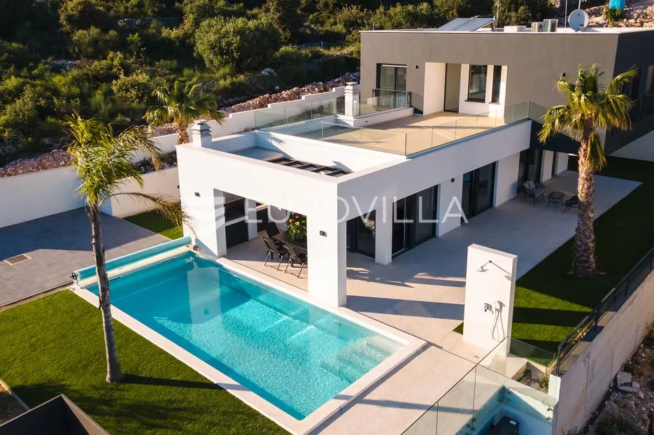 marina, vinišće, novoizgrađena luksuzna vila - slika 2