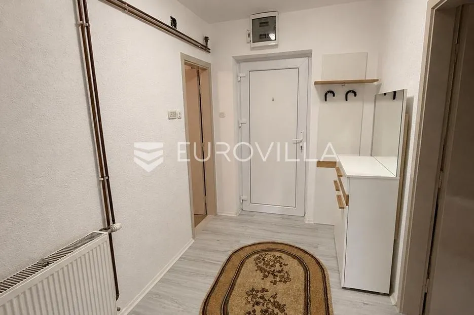 vinkovci, funkcionalan i odmah useljiv stan 64 m² - slika 2