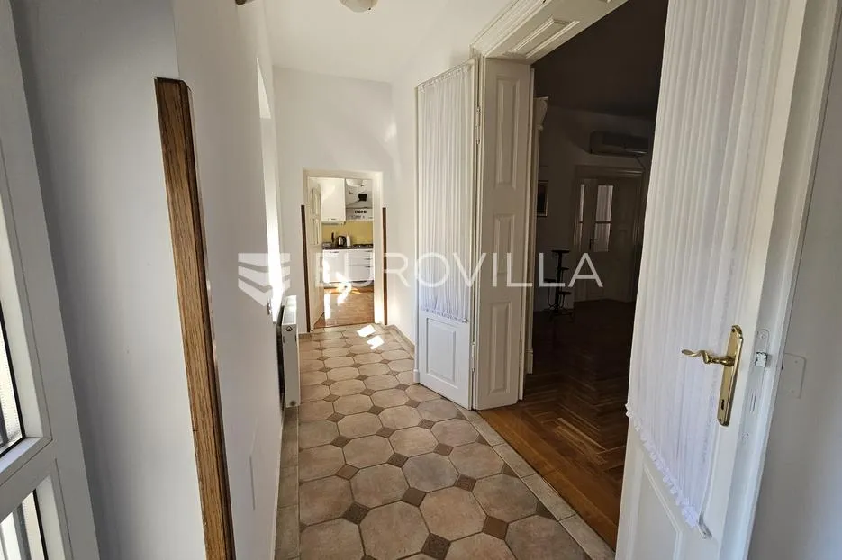 osijek, donji grad, adaptirana kuća s velikim potencijalom, 700 m², plac 947 m² - slika 40