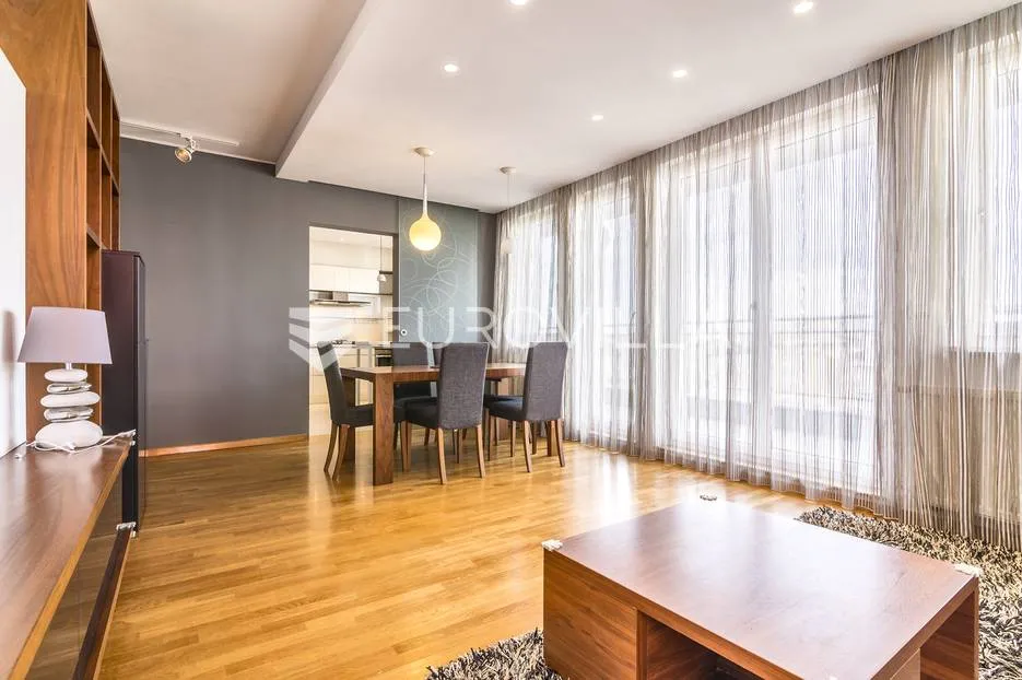 slovenska ulica, trosoban stan s terasom i garažom 106 m² - slika 4