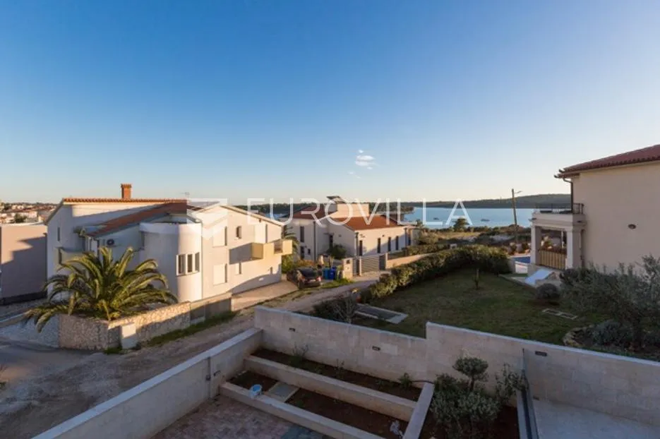 medulin, besprijekornog luksuzna vila 400 m² s bazenom, 300 m od plaže - slika 34
