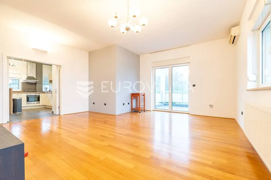 zagreb, šestine, prekrasan trosobni stan 120 m² - slika 2