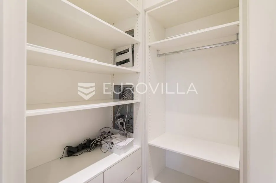 zagreb, tomislavov trg, luksuzno uređen peterosoban stan 181 m² - slika 23
