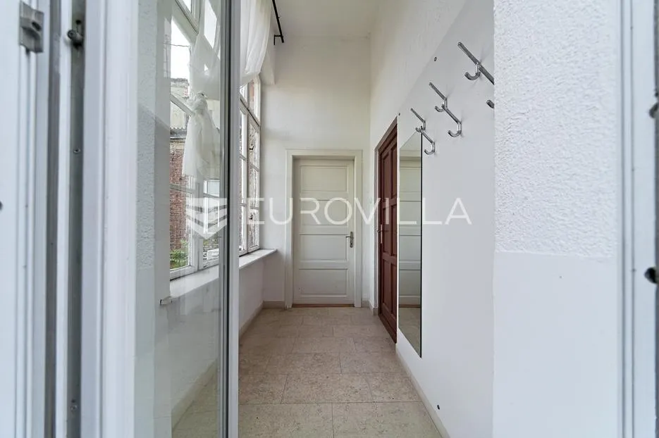 osijek, centar grada, iznajmljuje se poslovni prostor u secescijskoj zgradi, 96 m² - slika 8