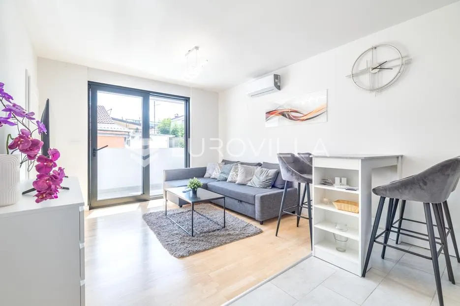Zagreb, SIGEČICA, atraktivan dvosoban stan 42 m² + balkon – moderno uređen