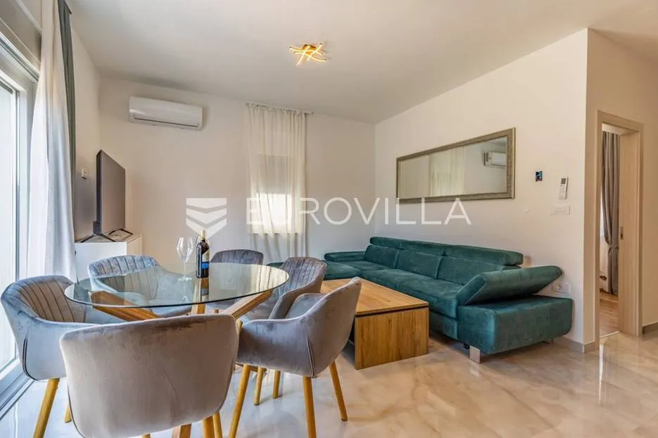 pula, valdebek - prekrasna moderna dvojna kuća, nkp 76.87 m2 - slika 3