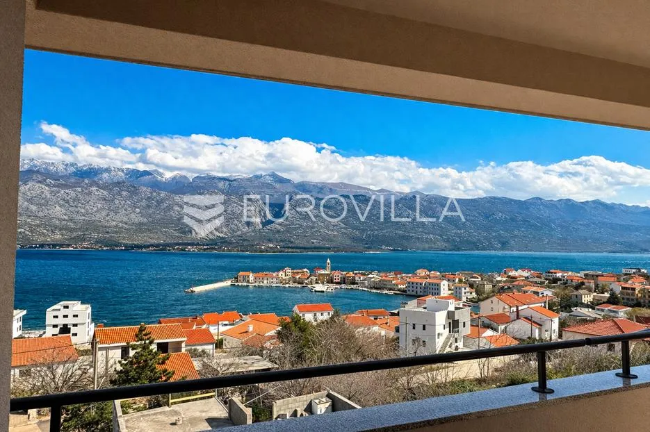Zadar, Vinjerac, dvosoban stan s predivnim pogledom na more, 87,94 m²