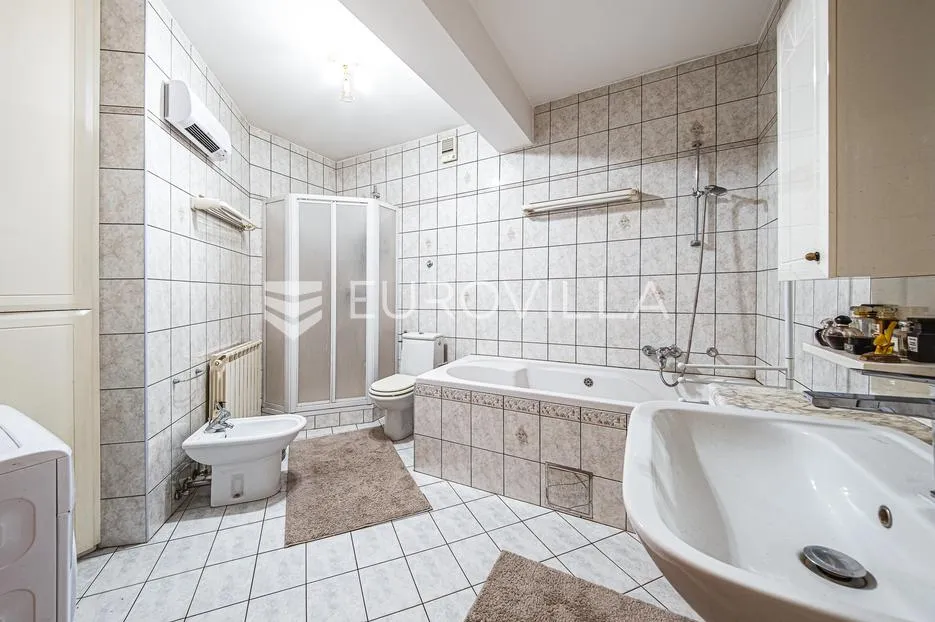 zagreb, maksimir, stambeno, poslovna zgrada 602 m², pomoćni objekt 43 m² - slika 14