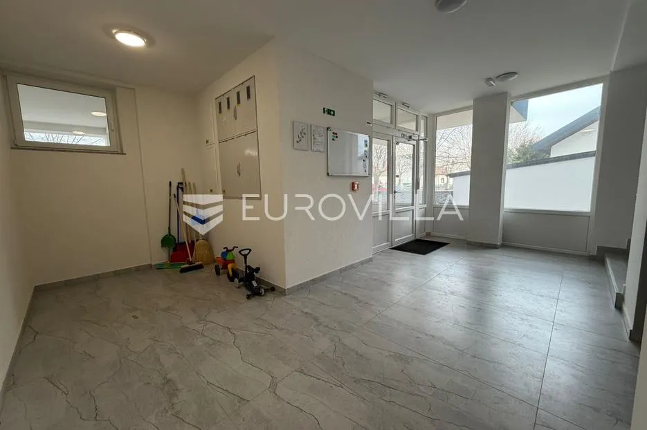 đakovo, strogi centar, penthouse sa spa zonom, novogradnja - slika 24