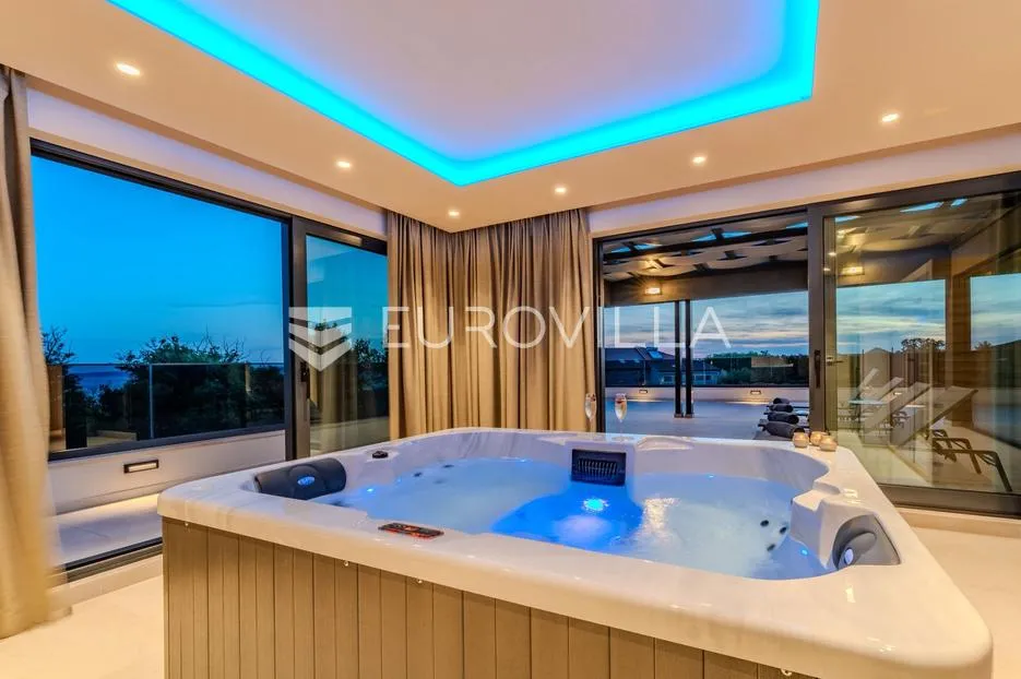 zadar, privlaka, ekskluzivna moderna vila s bazenom i wellness zonom - slika 46