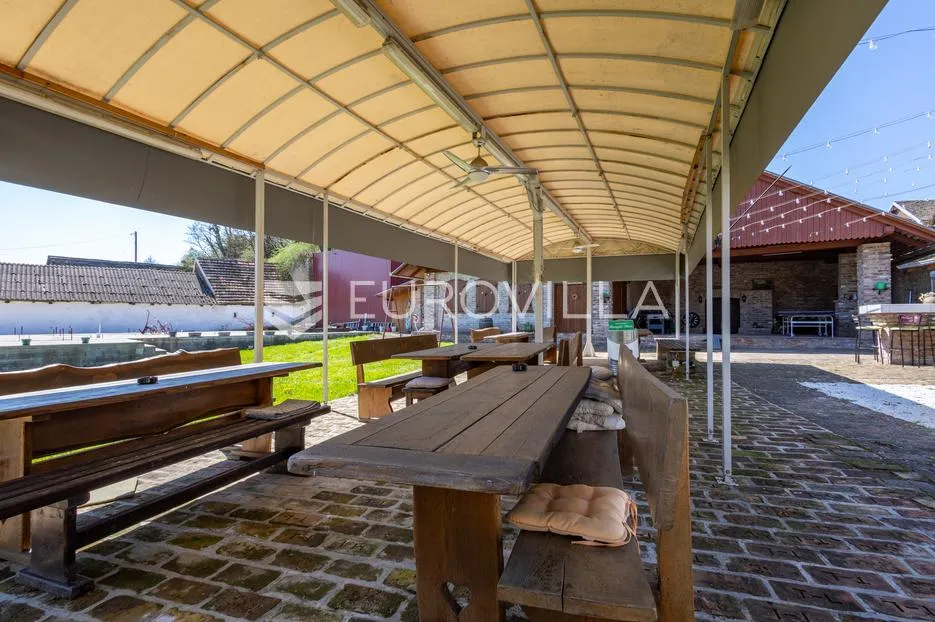 baranja, zmajevac, poslovna prilika, turizam, jedinstveno imanje 700 m² stambenog prostora - slika 16