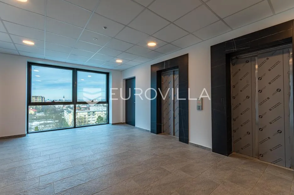 varaždin, centar, luksuzan četverosoban stan 100,54 m² - slika 13