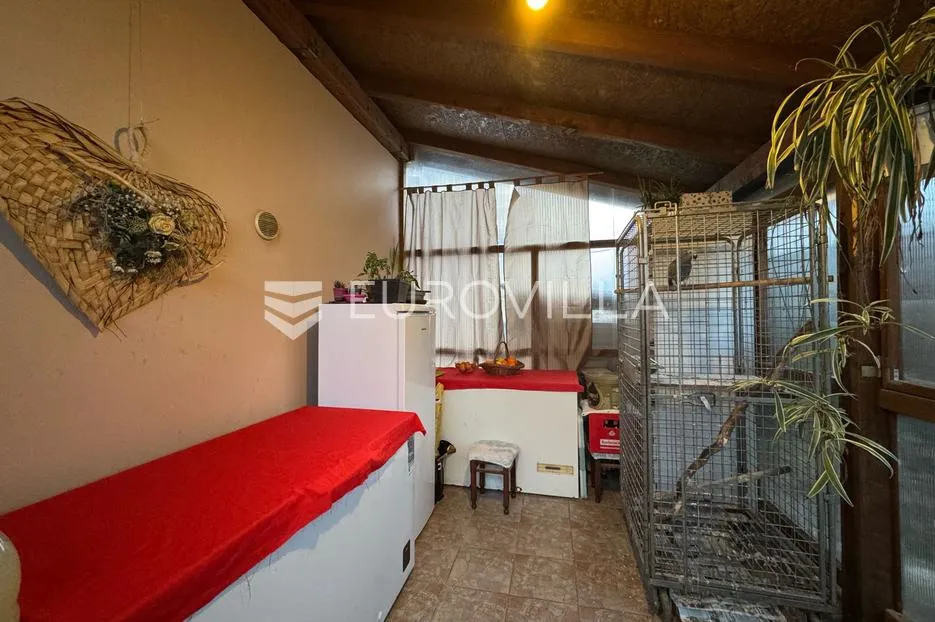 kuševac, poslovno stambena katnica, 175 m² - slika 6