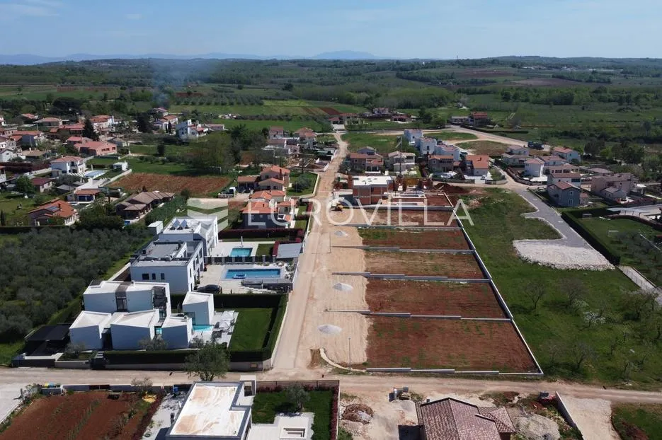 istra, kaštelir, građevinsko zemljište 4054m2 s projektom i pravomoćnom građevinskom dozvolom - slika 17