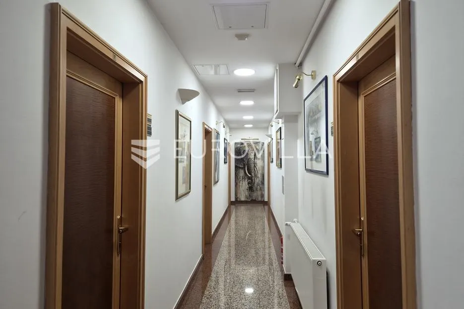 zagreb, savska cesta, uredski prostor s parkirnim mjestom 31 m² - slika 5