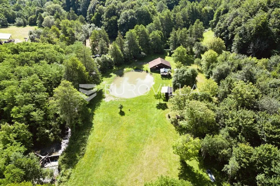 pakrac, kričke, čarobno kamp izletište da, bar 7942 m² - slika 2