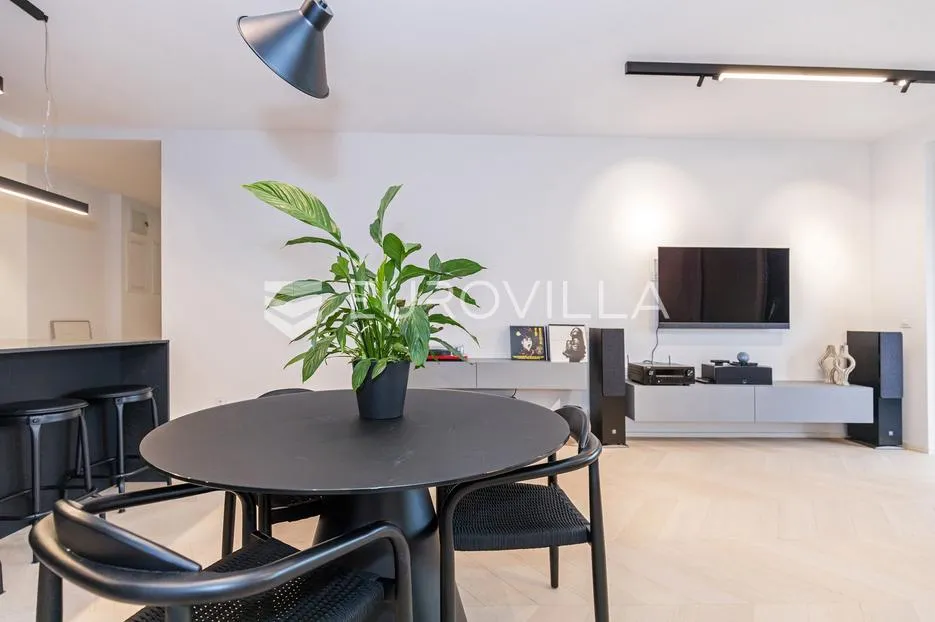 zagreb, vmd heinzelova, luksuzan četverosoban stan 120 m² - slika 29