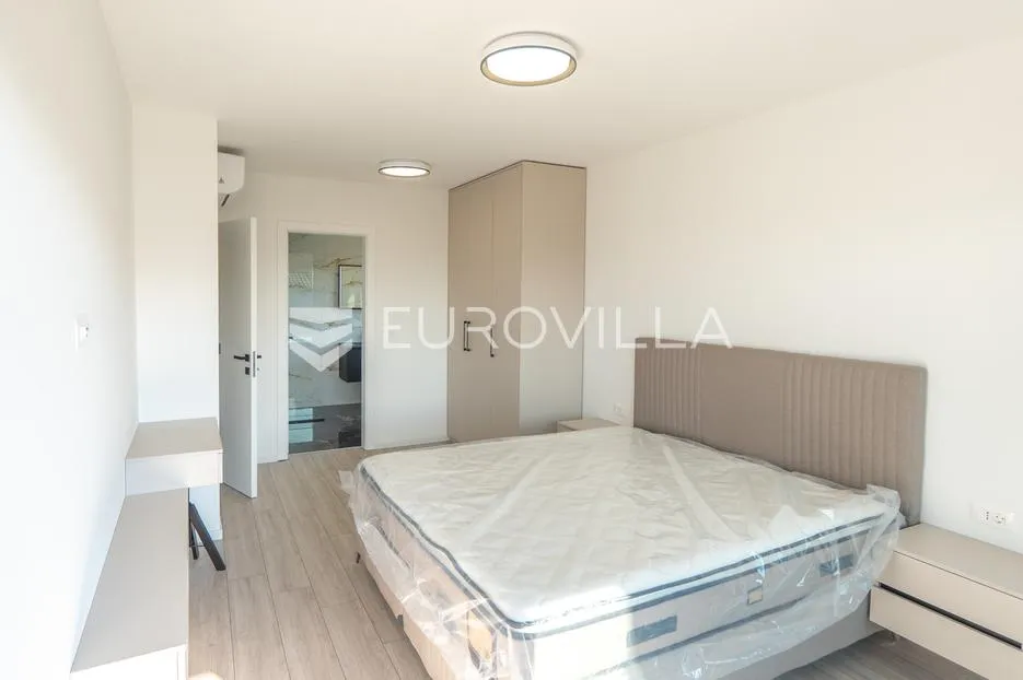 zadar, privlaka, moderna vila s bazenom, novogradnja, 300m od mora - slika 13