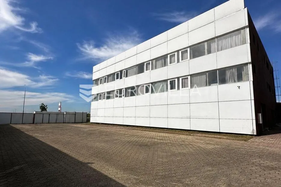 osijek, industrijska zona čepin, zakup 150, 600 m², prvi red do ceste - slika 9