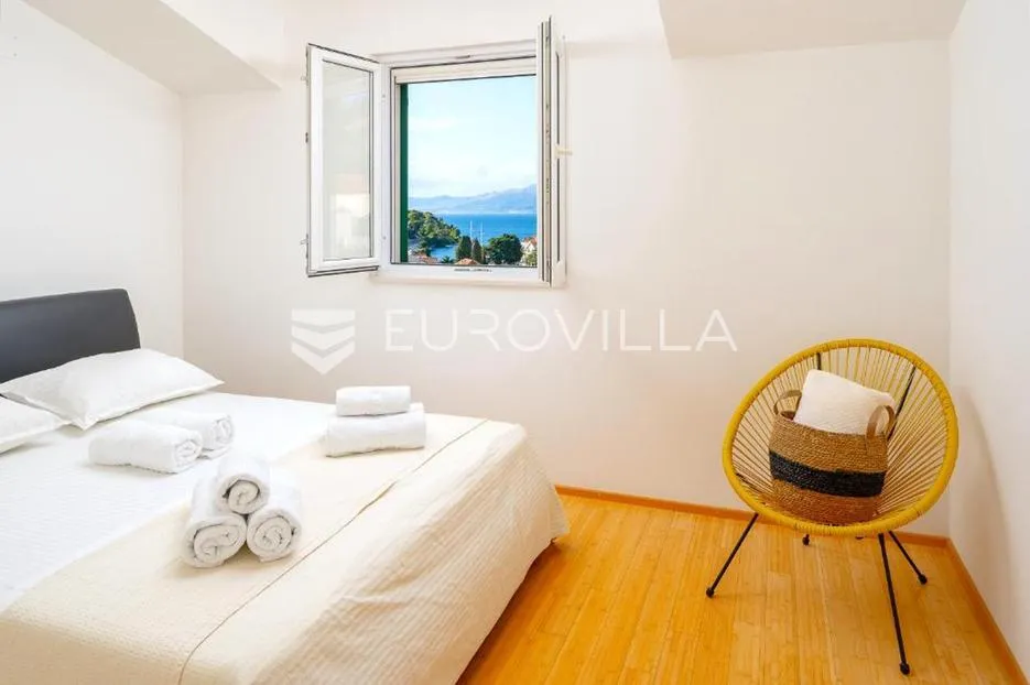 brač, splitska, kuća ukupne površine 170 m² - slika 9