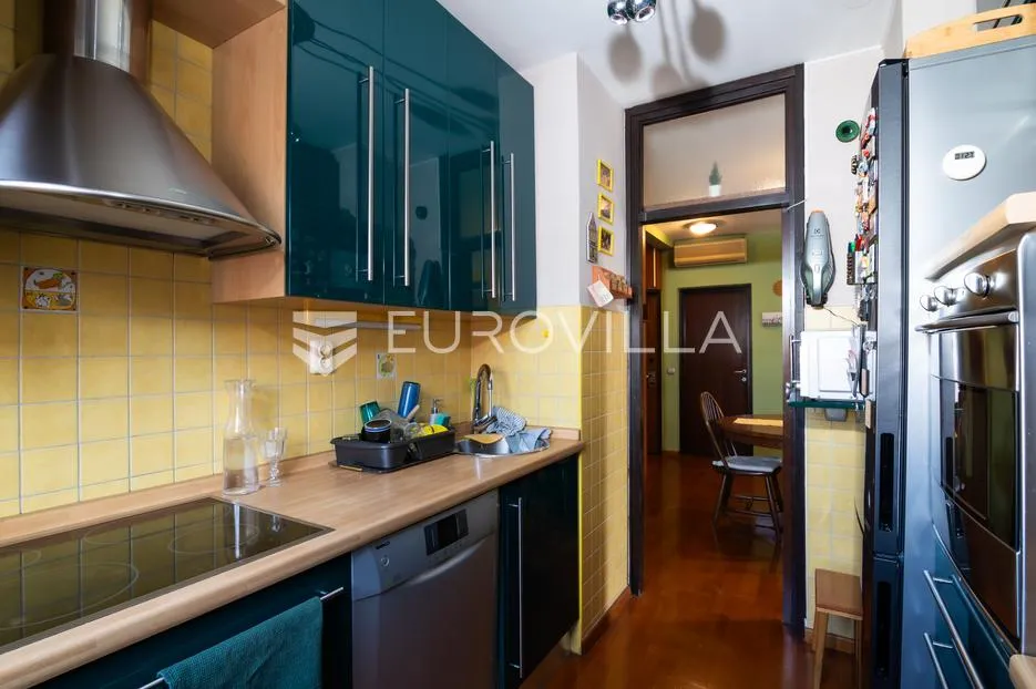 zagreb, sloboština, prostran četverosoban stan, neto površine 93 m² - slika 9