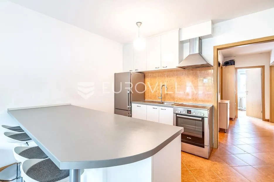 zagreb, utrina, trosoban stan na prvom katu, 58 m² - slika 3