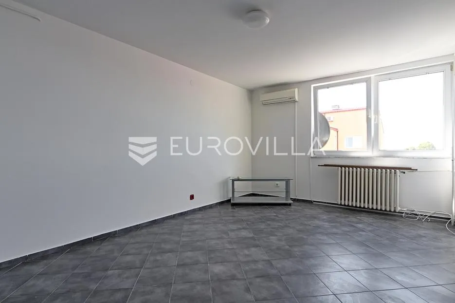 osijek, gornji grad, funkcionalan trosoban stan - slika 5