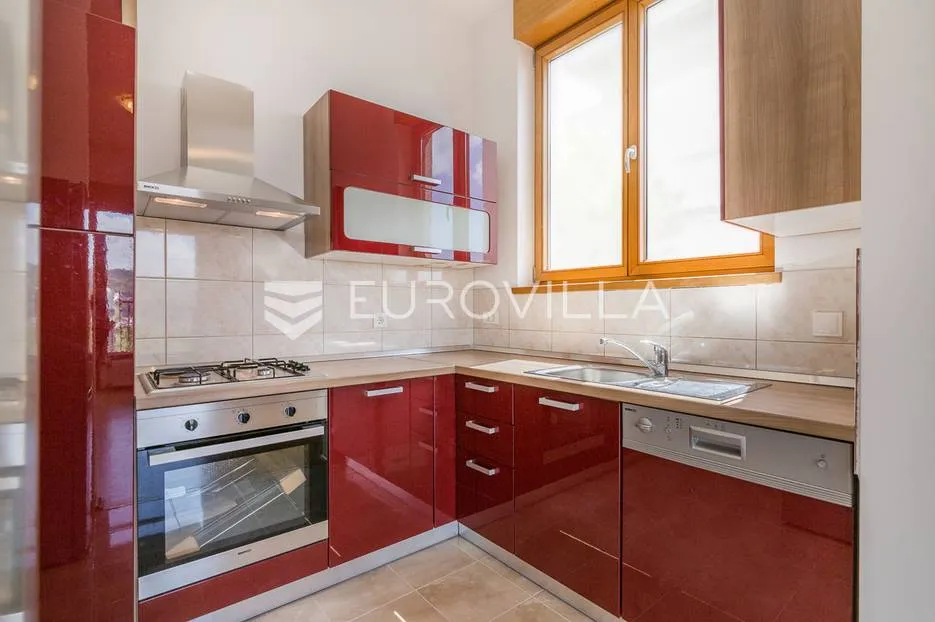 šestinski vrh, četverosoban stan 130 m², za najam - slika 8