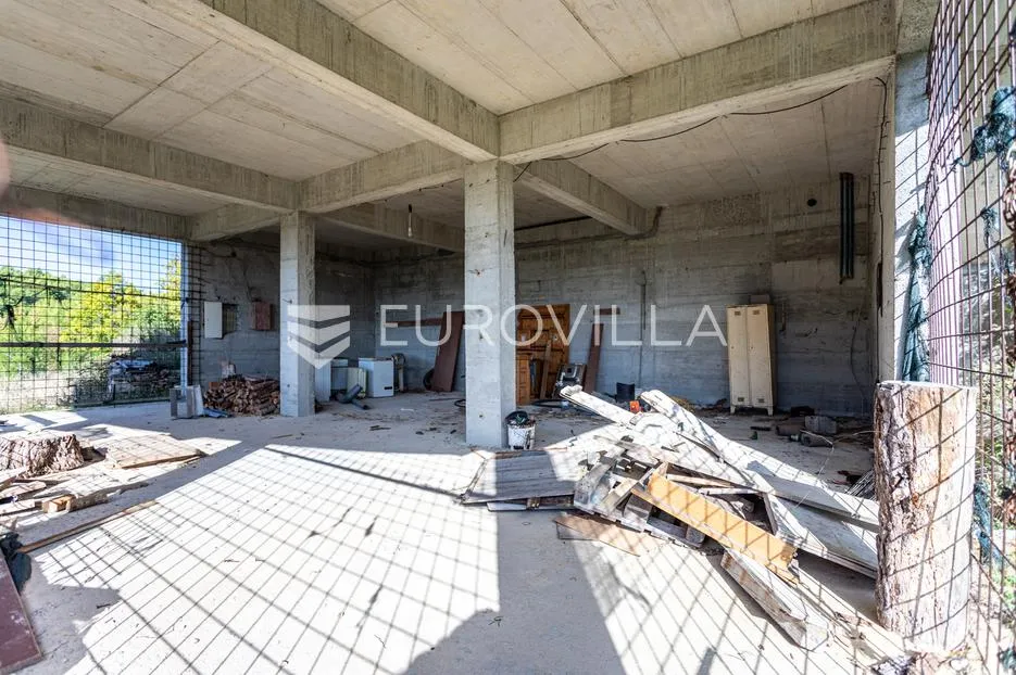 omiš, tugare, velika obiteljska kuća u roh bau izvedbi - slika 18