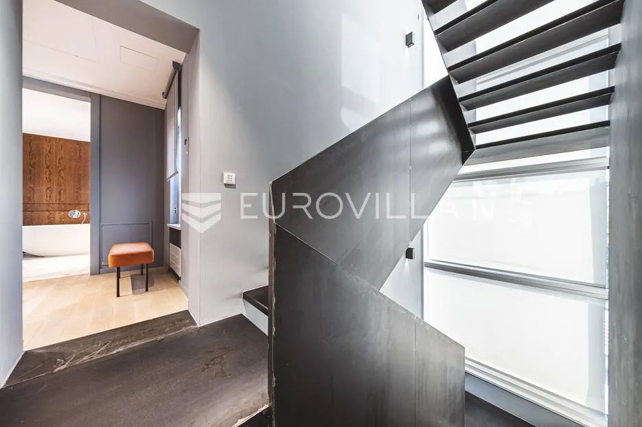 zagreb, mlinovi, luksuzan četverosoban stan 138 m² u duplex kući s garažom - slika 13