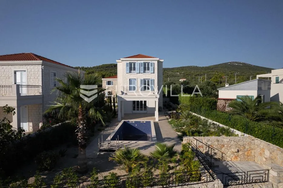 otok pašman, dobropoljana, klasična kamena vila u prvom redu do mora - slika 40