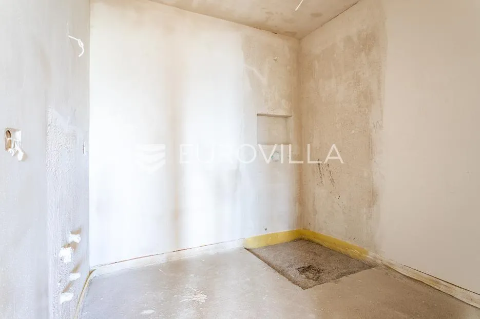 vodice, moderna novogradnja, trosoban stan s pogledom na more, 300 m od mora, 1k3 - slika 10