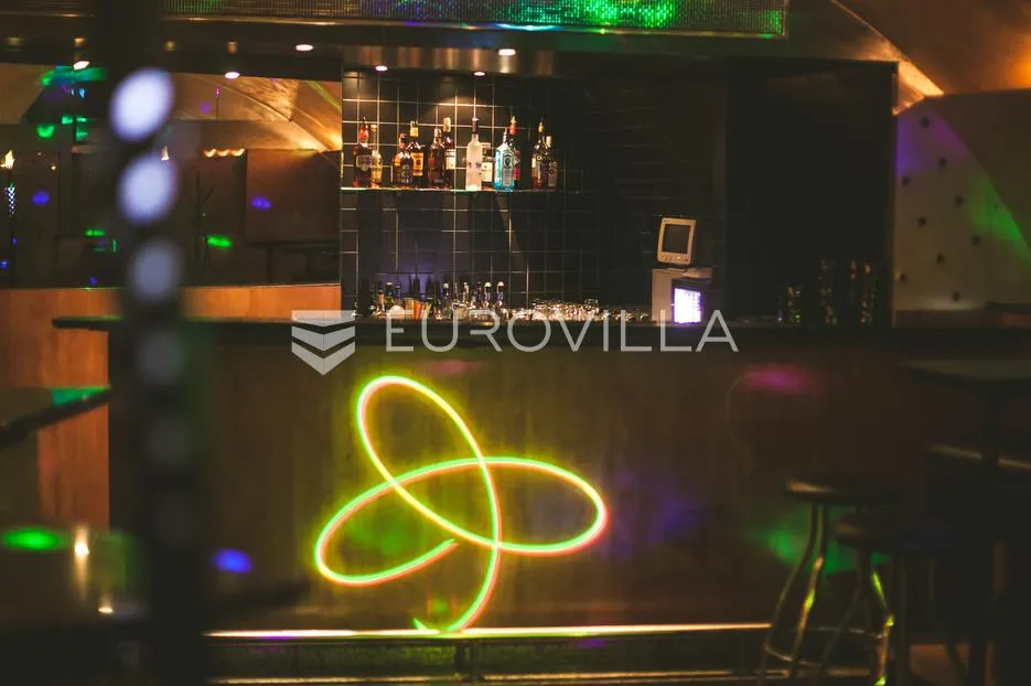 osijek, tvrđa, najam, poslovni prostor 100 m², ugostiteljski objekt spreman za rad - slika 13