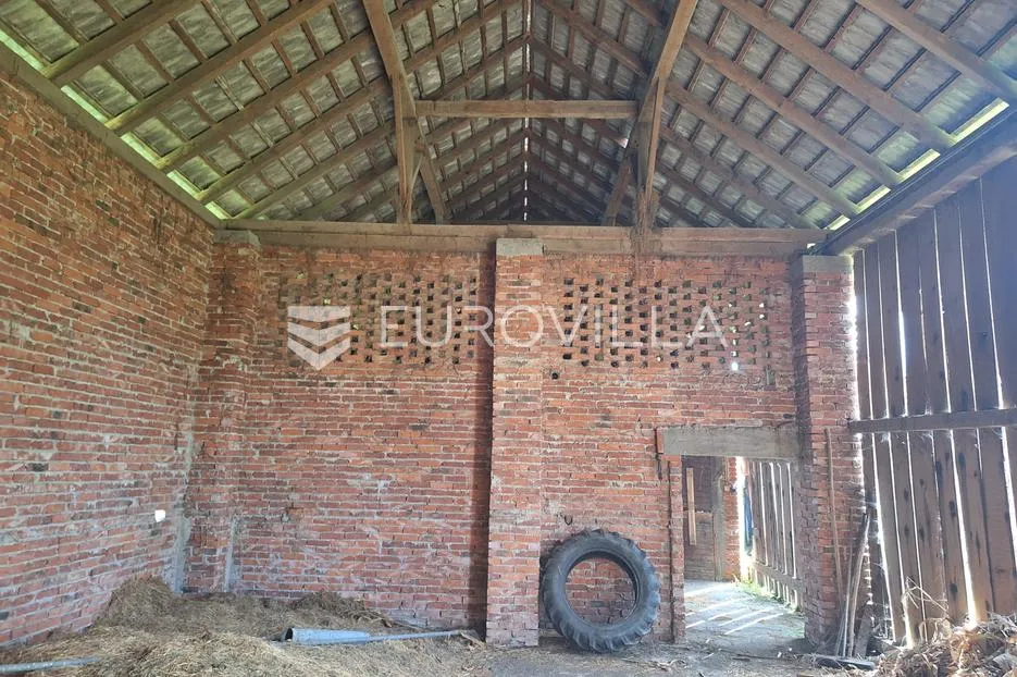 karlovac, rečica, kuća 140 m², gospodarske zgrade 350 m² - slika 9