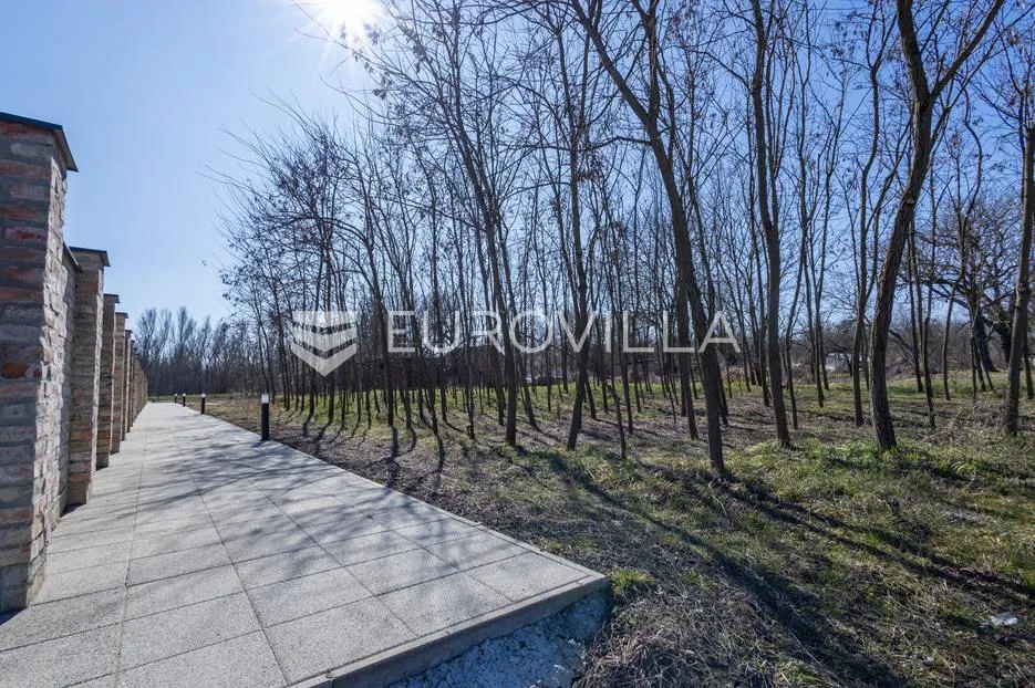 izvrsna investicija u seoski turizam: prodaja 4 moderno uređena apartmana u kopačevu - slika 36