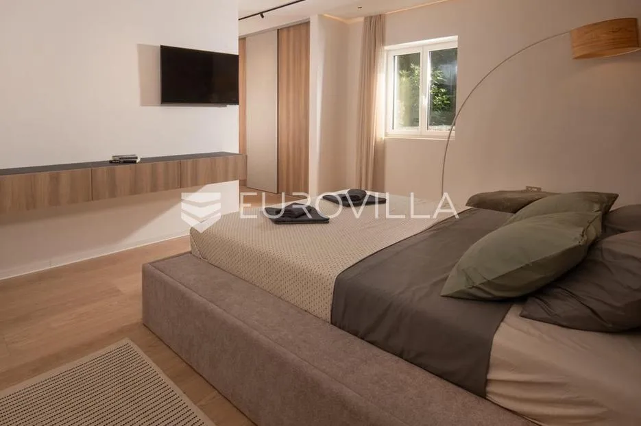 barban, jedinstvena samostojeća pasivna kuća 320 m2 na velikoj okućnici - slika 20