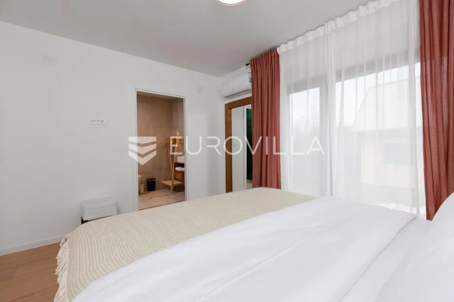 skrad, prekrasna novoizgrađena kuća 132 m², bazen - slika 21