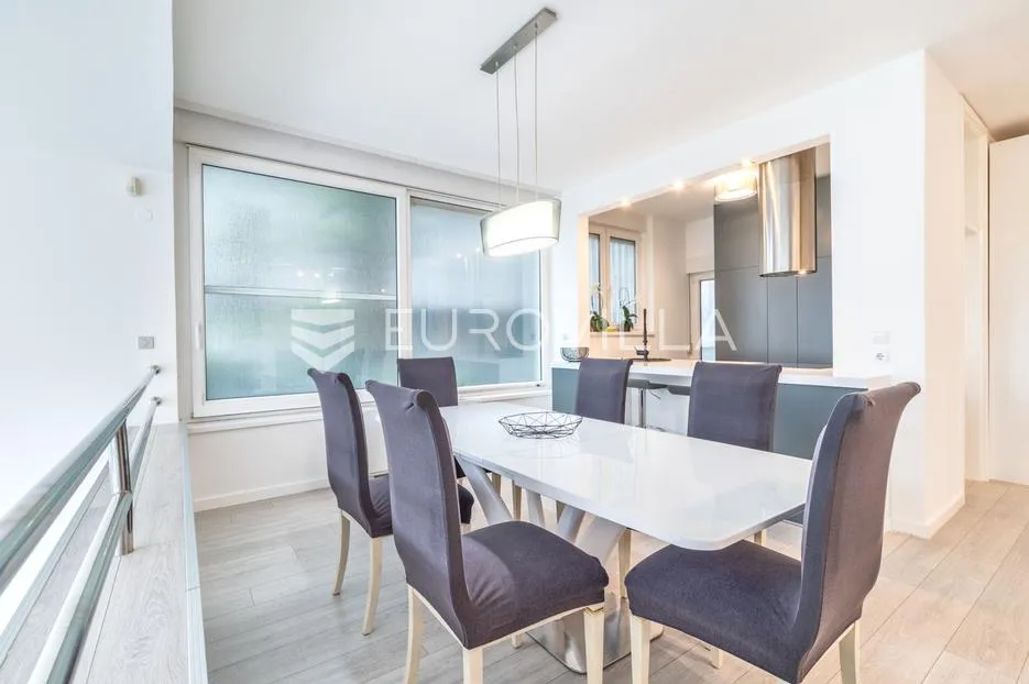 zagreb, remete, predivan četverosoban stan površine 176 m² - slika 25