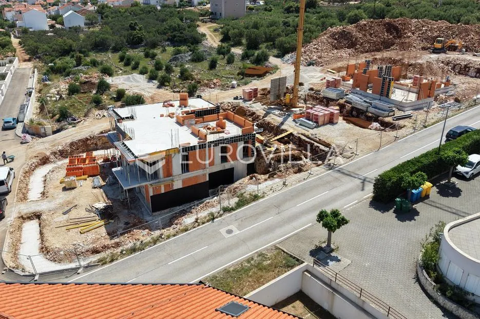 brač, supetar, dvosoban stan na prvom katu s pogledom na more - slika 24