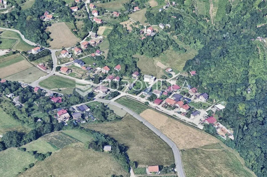 Zagreb, Gornja Dubrava, zemljište s potencijalom površine 2384 m² - Branovec