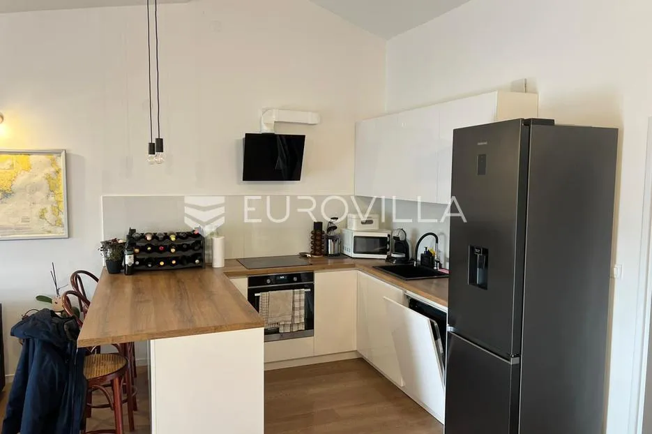 fažana, valbandon, prostrani četverosobni stan 90 m² - slika 4