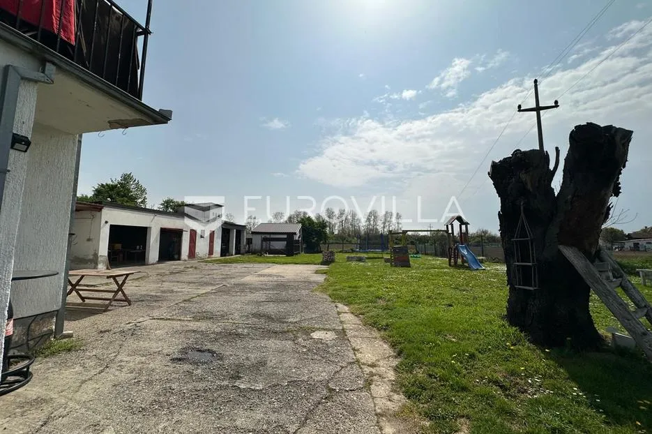 vukovar, sotin, kuća s poslovnim prostorom i velikom parcelom 3.675 m² - slika 16