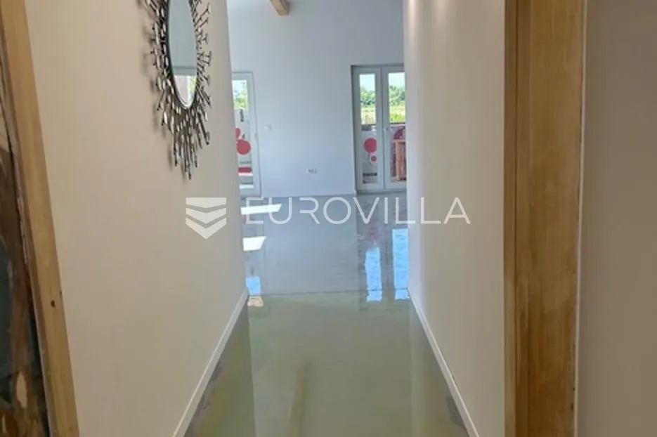 nova gradiška, poljane, kuća 215 m² sa potencijalom - slika 16