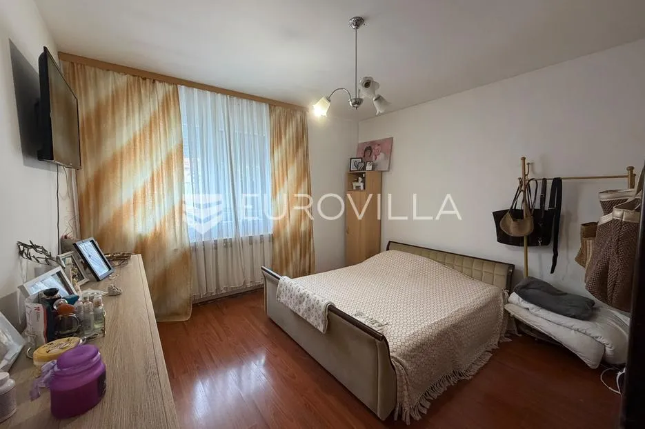 đakovo, kuća s više stambenih jedinica i dodatnim objektima - slika 9