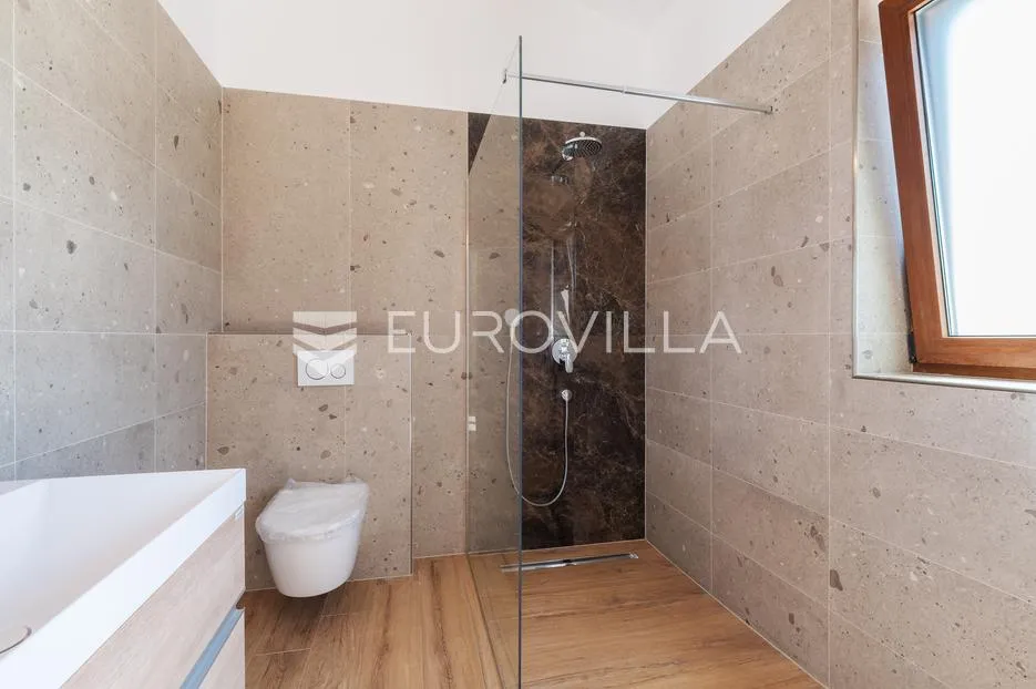 istra, majkusi, luksuzna novogradnja s bazenom na parceli od 868 m² - slika 20